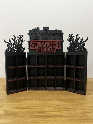 stranger things kinder joy espositore richiudibile porta con effetto sotto sopra