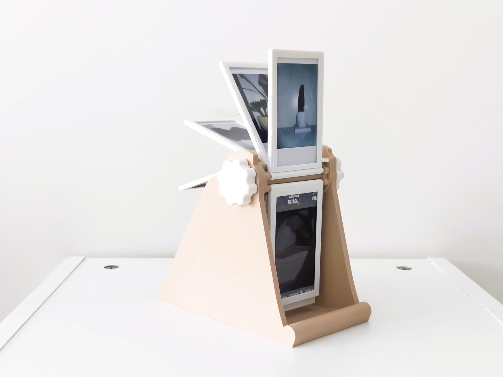 Espositore Foto Istantanee Tipo Instax | Rotante Regolabile Design Moderno, vista 4