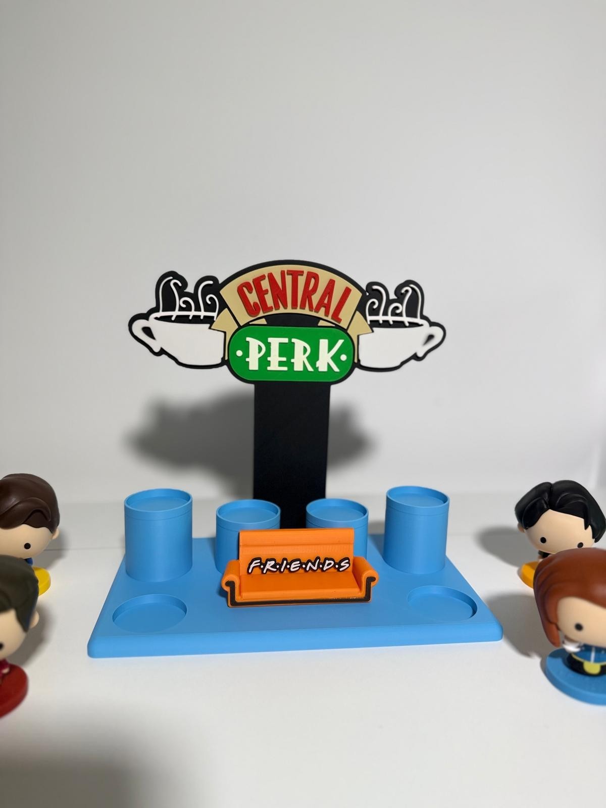 Espositore Central Perk per Personaggi Friends McDonald’s - Custom Display, vista 2