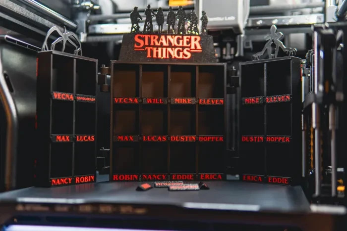 Espositore 3D Stranger Things per Funko Pop e Kinder Joy Collezione Chiudibile, vista 4