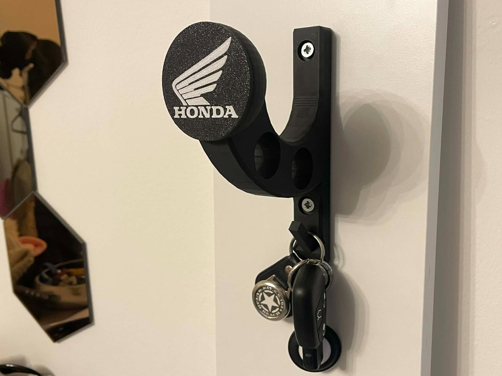 Porta Casco con Logo e Porta Chiavi  | Personalizzabile - Idea Regalo - NUOVO, vista 6