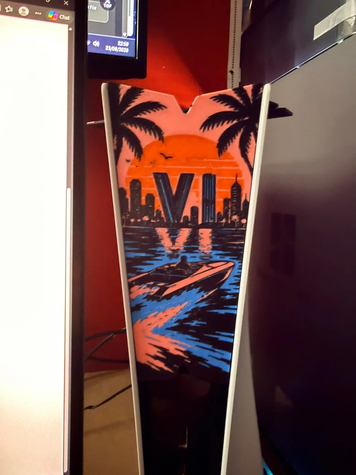 Cover Frontale PS5 Personalizzata Stile Miami Vice City – GTA VI PS5, vista 3