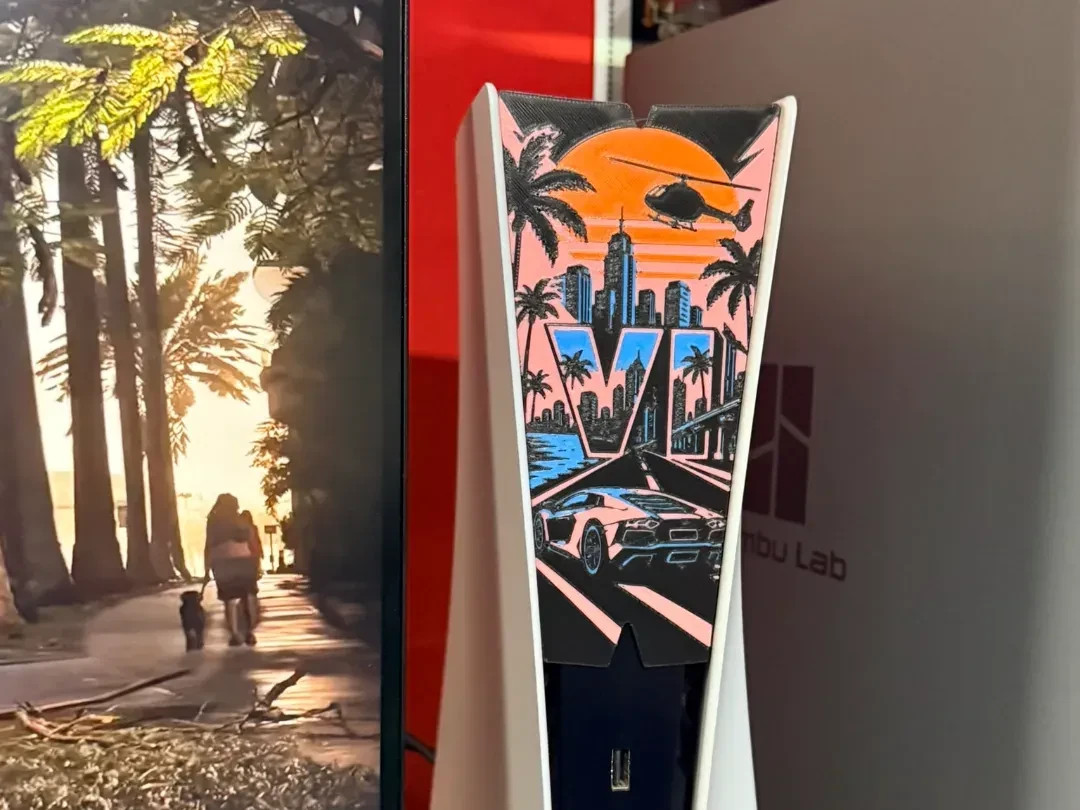 Cover Frontale PS5 Personalizzata Stile Miami Vice City – GTA VI PS5, vista 7