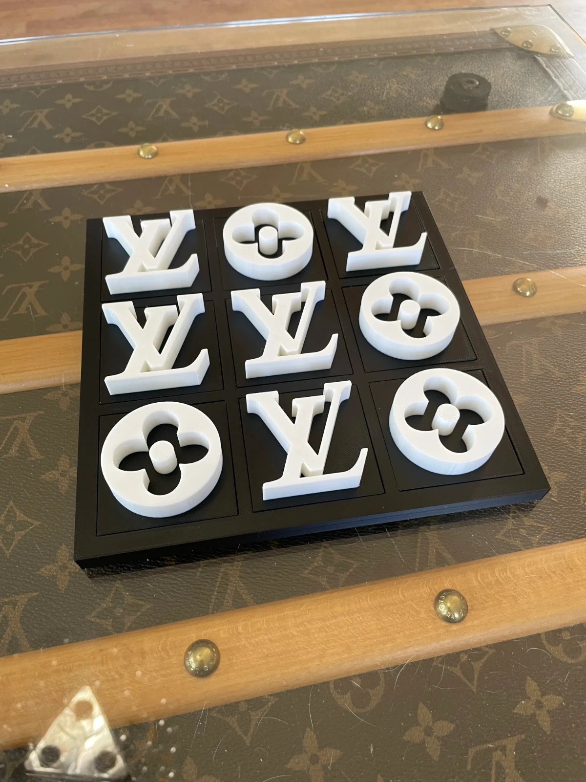 Triss a forma di LV | Tic Tac Toe LV - Idea Regalo Personalizzabile, vista 4