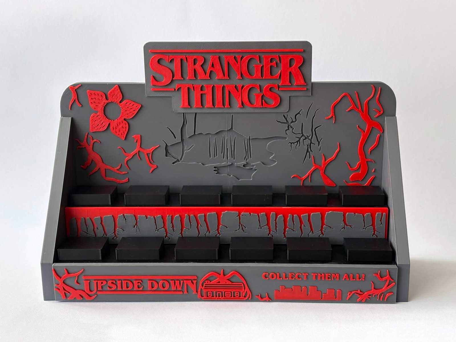 Espositore Stranger Things per McDonalds collezione, vista 7