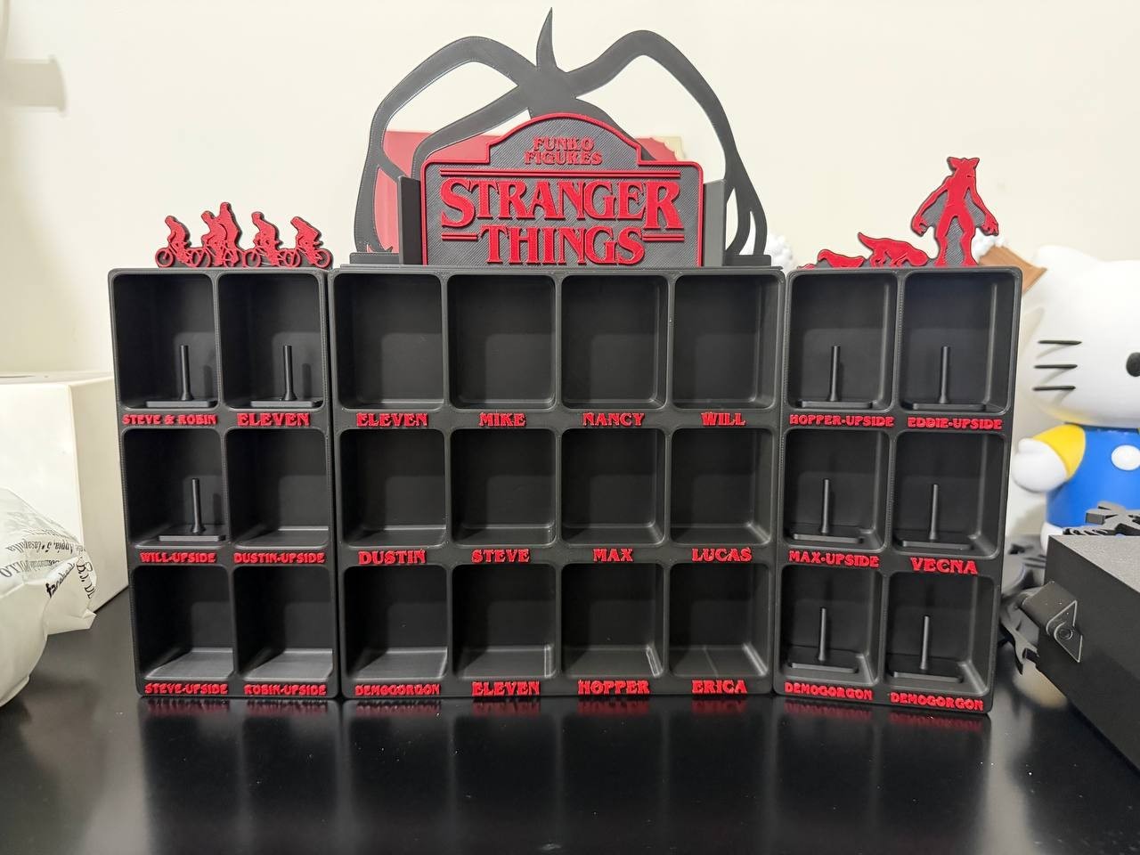 Espositore Display 3D Stranger Things per Funko Pop e Kinder Joy Collezione